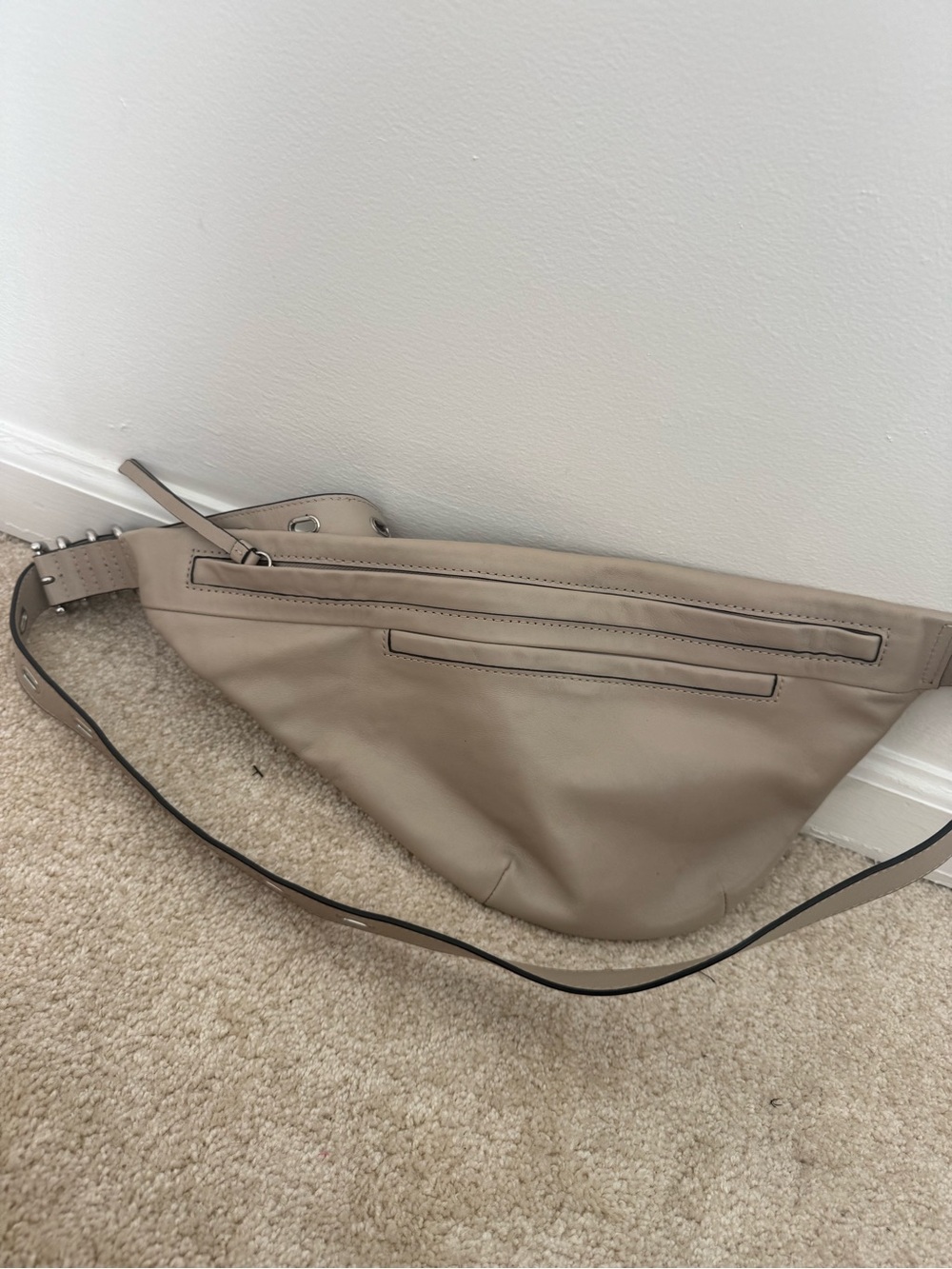 Rag & Bag Sling Belt Bag Petra in Leather in Antique White Cream - Picture 5 of 8